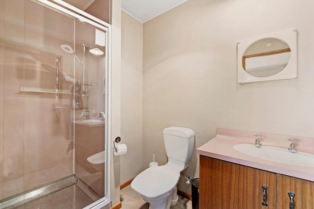 Sycamore Place - Wanaka Holiday Home ภายนอก รูปภาพ