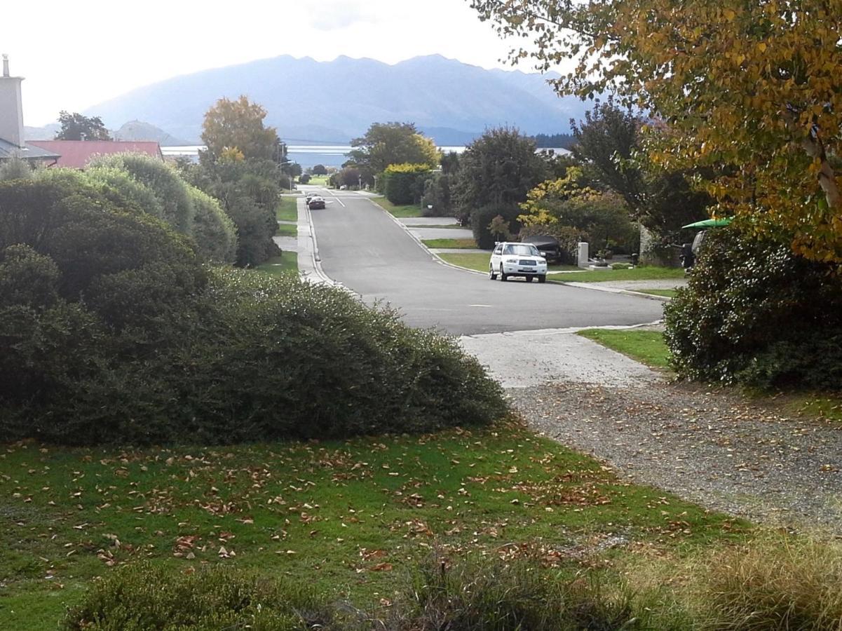 Sycamore Place - Wanaka Holiday Home ภายนอก รูปภาพ